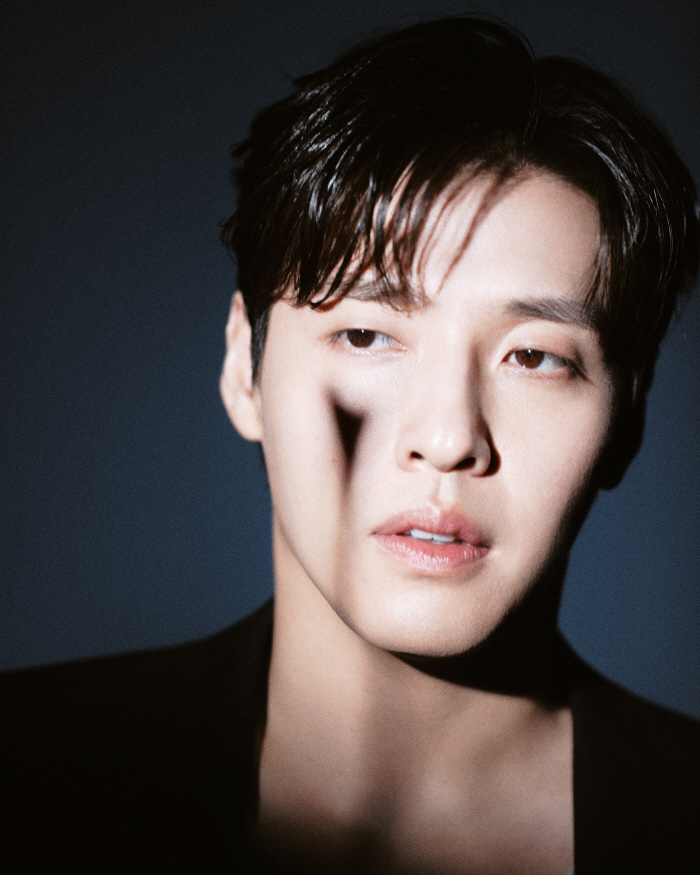 Kang Haneul Opens Up About Drastic Transformation for 'Wall To Wall'