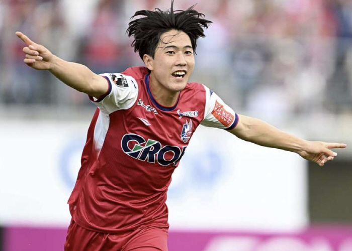 Japan, Japan, Japan! It's going to be a big hit again! I'm going to beat Korea and become a hero. Confidence Explodes Yang Min-hyuk Becomes the Most Valuable Player in the J-League