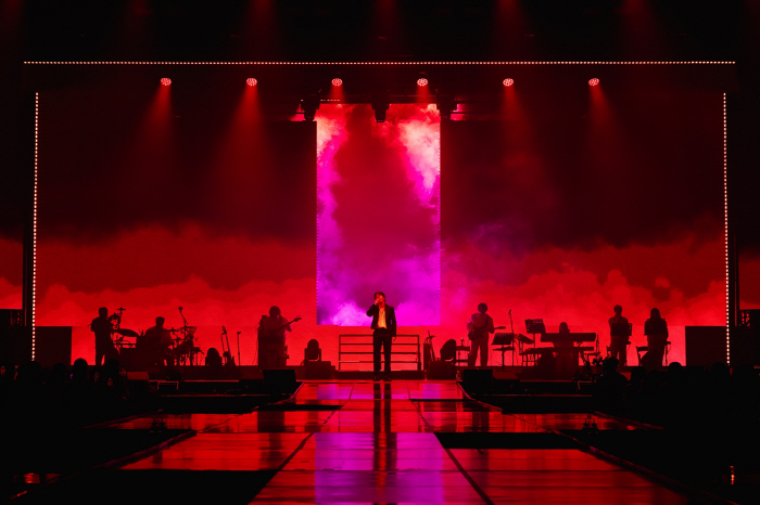 Jung Yong-hwa Celebrates 10 Years of Solo Career with Emotional Seoul Concert