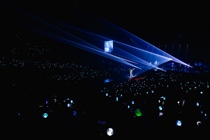 Jung Yong-hwa Celebrates 10 Years of Solo Career with Emotional Seoul Concert