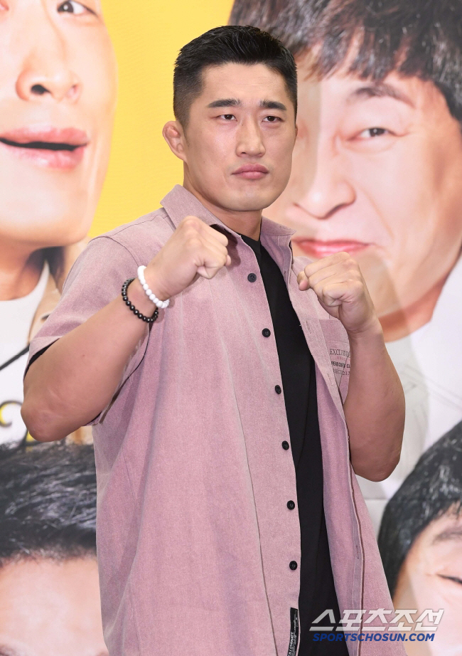 Kim Dong-hyun, why are you indiscriminately assaulting a taxi driver in his 60s?It turns out that a soldier in his 20s is the culprit (Hidden Eye)