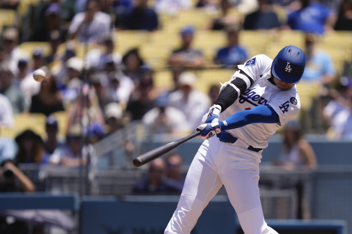 Oh no! NL home run leader has changed, ARI giant Suarez 3435 consecutive at-bats exploded as Ohtani hit 34