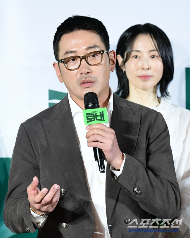  Jungwoo Ha apologizes for fan nickname controversy...Apologize directly to the fans and be careful about what you say and do. 