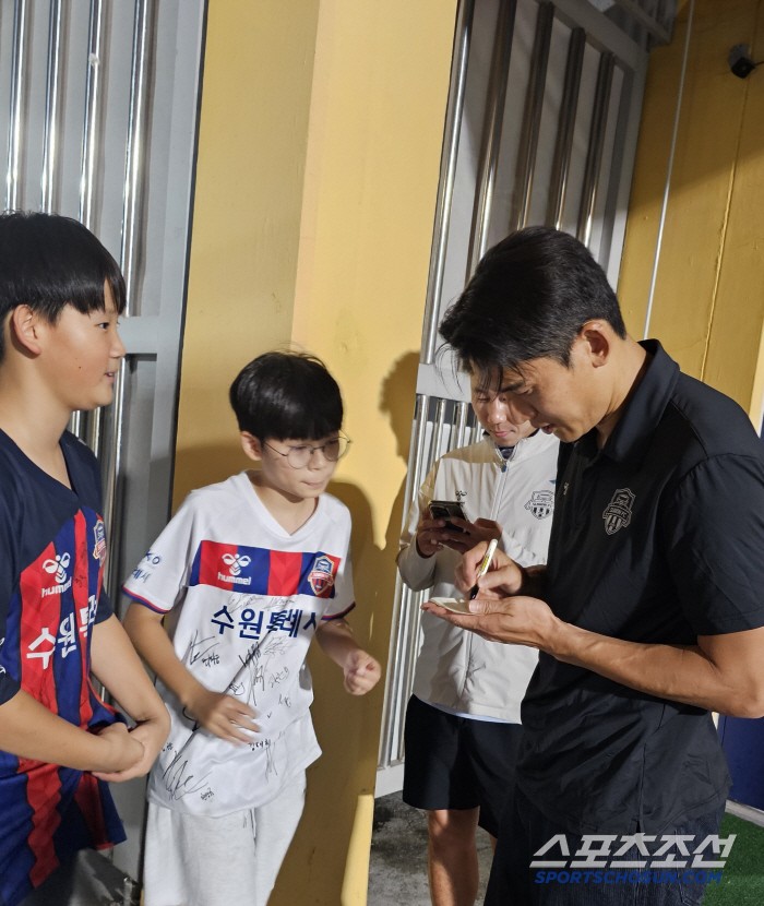 3 points with Suep's eldest brother, 38-year-old fighting spirit Captain Lee Yong-na can also do it while looking at Dong-guk Lee Think Su-Ep, second half turnaround 
