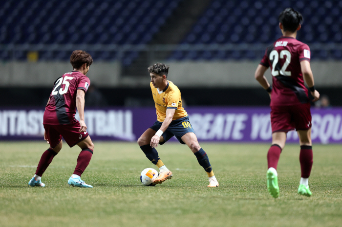 The difference between the K-League and the J-League seen by a columnist with 51 years of experience