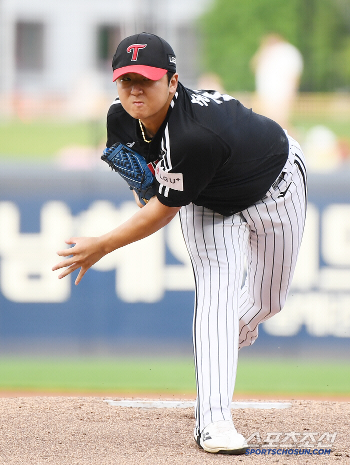 I even caught the LG killer. Ace got five starts, gave up one run in six innings, and won by the decision on nail. I'm about to win nine games ahead of Lim Chan-gyu and Son Joo-young (Gwangju site)