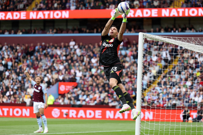 It's really this condition? Manchester United's absurd proposal that the opponent also doubted...Villa to reject Martinez deal immediately