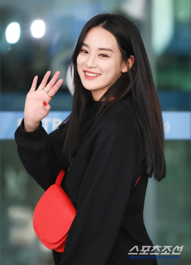 Kisses are the most important when dating GD and his wife Lee Ju-yeon...I have a boyfriend who broke up because he was so bad (Dolsing Foreman)