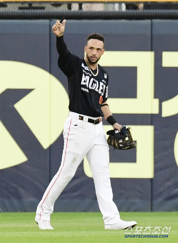 Liberato Super Catch! Thank you! Moon Dong-ju, 158km bang! 8 wins are required → Hanwha's 10th consecutive win is also close