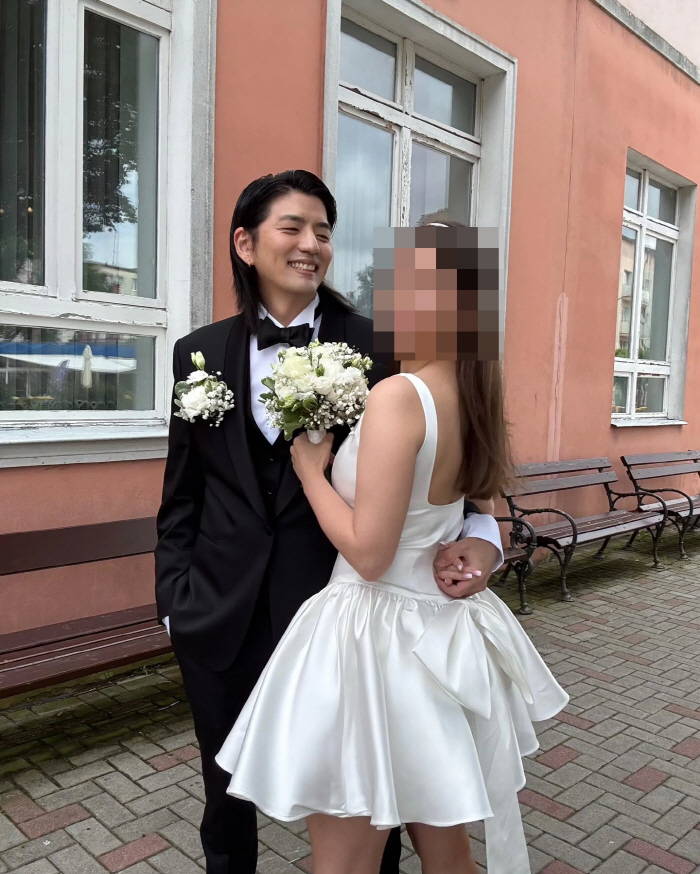 Maeng Ki-yong, Chef Maeng Ki-yong, married his Polish girlfriend in six years...We got married.