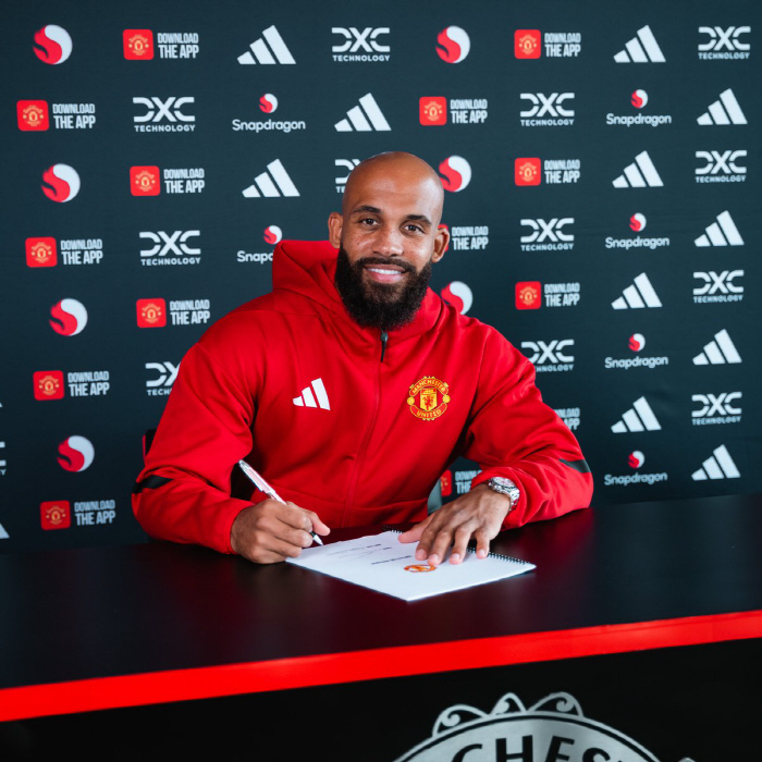 Manchester United was my dream club Mbomo's excited feelings about becoming 130 billion won, confirmed to join Manchester United → No. 19 → Tour