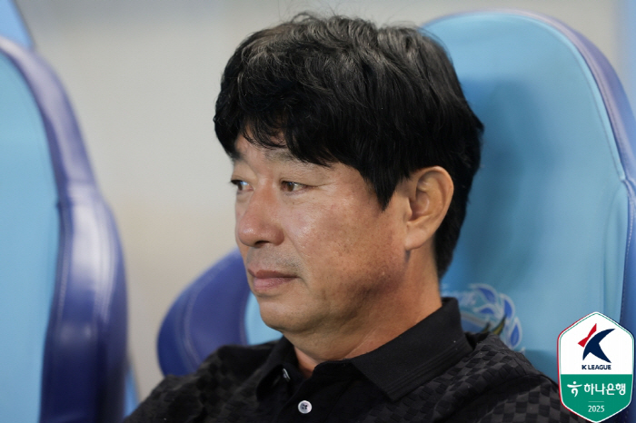  Yoo Byung-hoon joins Kwon Kyung-won for the third consecutive game. Expectations for defensive stability leadership vs. Kim Byung-soo with no wins in 11 games. Tactically using four backs