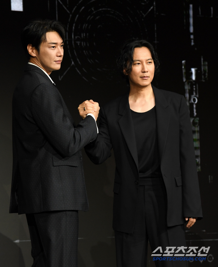  An actor who trusts and watches Kim Young-kwang Kim Nam-gil