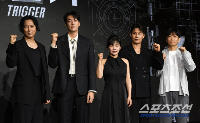  No crime..Kim Nam-gil's trigger, a topic thrown at South Korea, a gun-cleaning country (Roundup)