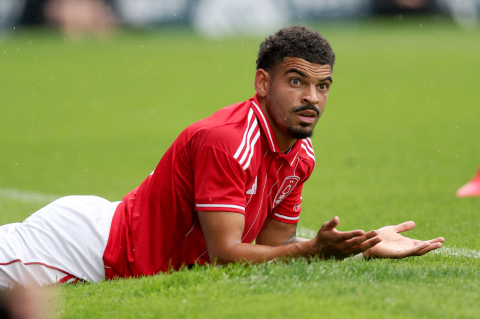You didn't go to Portugal? Is this an example of joining Tottenham? Tottenham suspension Morgan Gibbs-White to miss out on Nottingham's away trip to Portugal