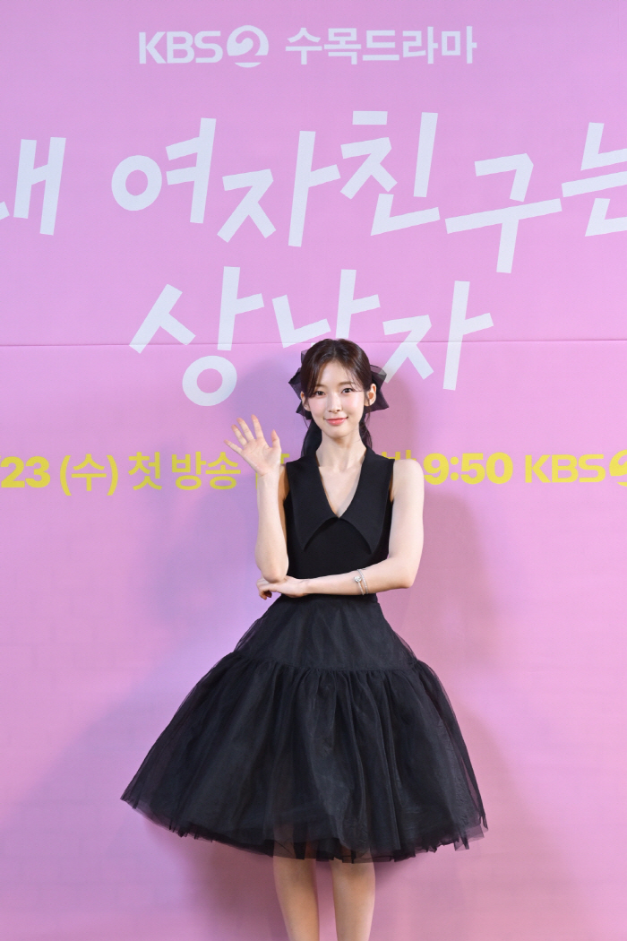 Arin, is my girlfriend a manly man? A completely different genre from the S line, fun to watch ↑