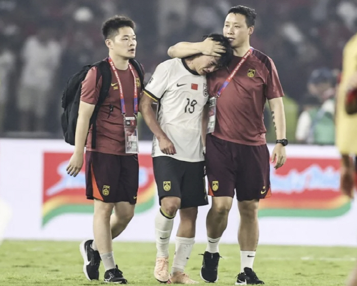 Cut the entire league salary! 1.4 Billion Fans Exploded Outrage Chinese Leaders Buy High-end Car Homes