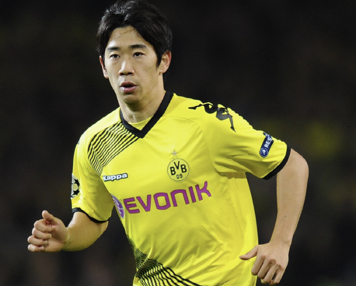 How dare you ignore someone from EPL! A legend from Manchester United, who was behind Park Ji-sung, was properly scratched by a joke from an old colleague. If you were a player, don't mock him