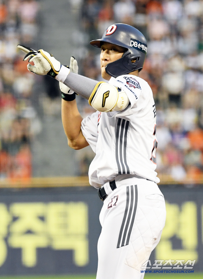 I drop an eagle, too! Hanwha Shocking 213 Defeat → Doosan is crazy in July. Park Jun-soon's cycling hit without a hit