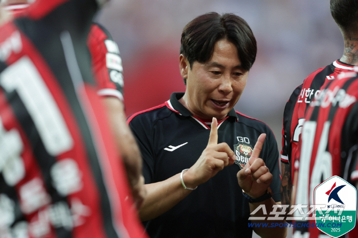 I hope that the players who didn't get the chance, including Kim Ki-dong, Seoul coach Cho Young-wook, will show their ability. 