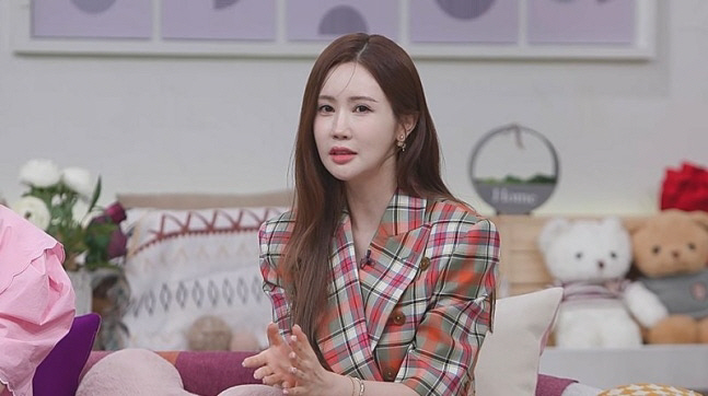 It's a 'groom class.' '♥Seven, you said you'd match anything. Just 7% after marriage.' Real talk