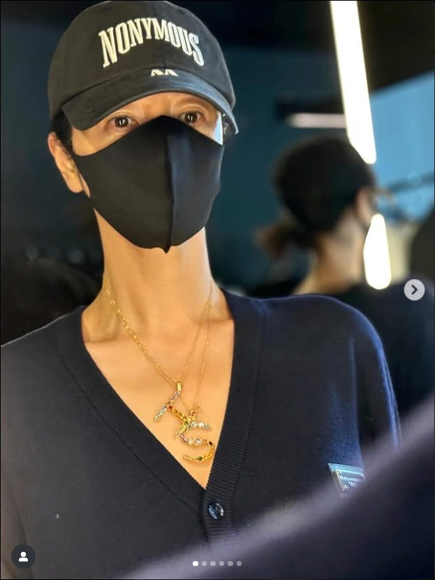 Kim Hye-soo's presence is fully charged with huge initials HS...overwhelming charisma
