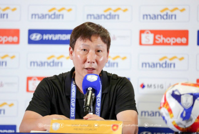 Kim Sang-sik, the Vietnam U23 national team, has made it to the semifinals of the ASEAN Championship for three consecutive years