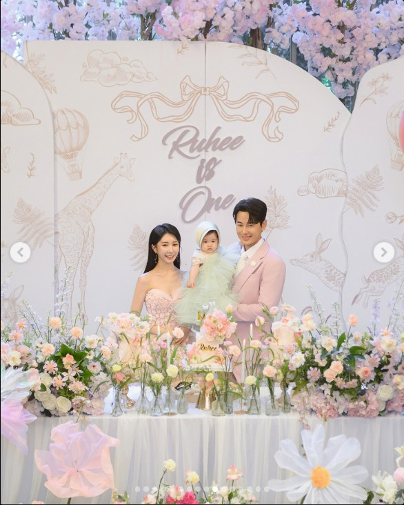 Lee Ji-hoon ♥ Aya-ne, after the first birthday party of a luxury that is more colorful than a wedding...Donation instead of gifts