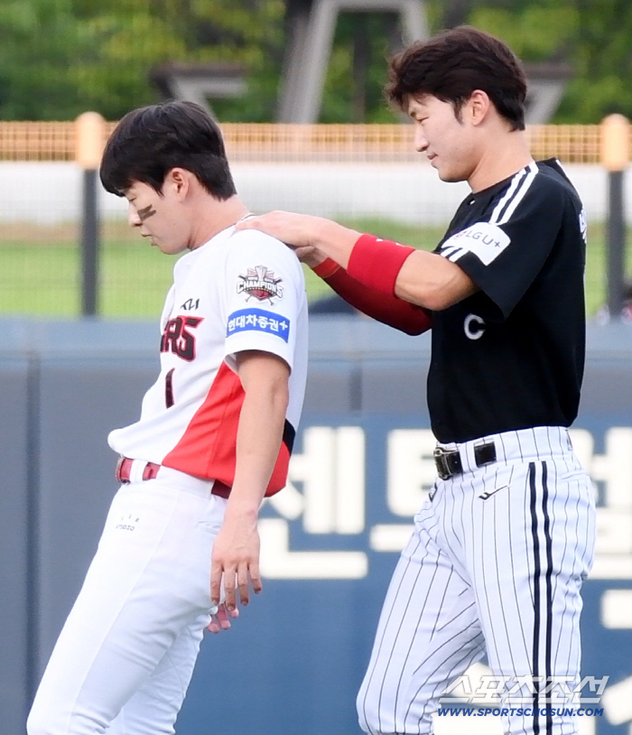 Let's put the runner in front of Hyungwoo. Chan Ho-seon and Bin Jong-wook's table setter strategy for 3 people.  Wisdom Na Sung-beom goes behind Choi Hyung-woo. 