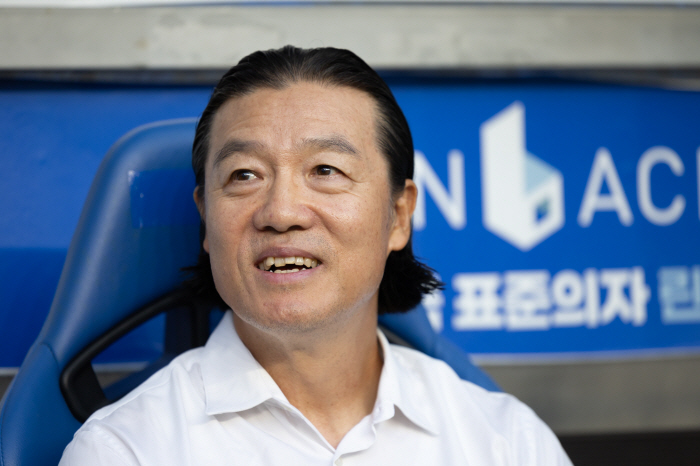  Sighing as soon as the name of the horse came out, Hwang Sun-hong's physicality is so good that I'm worried. → Director Kim Pan-gon's playing time will be increased. Reservation for replacement