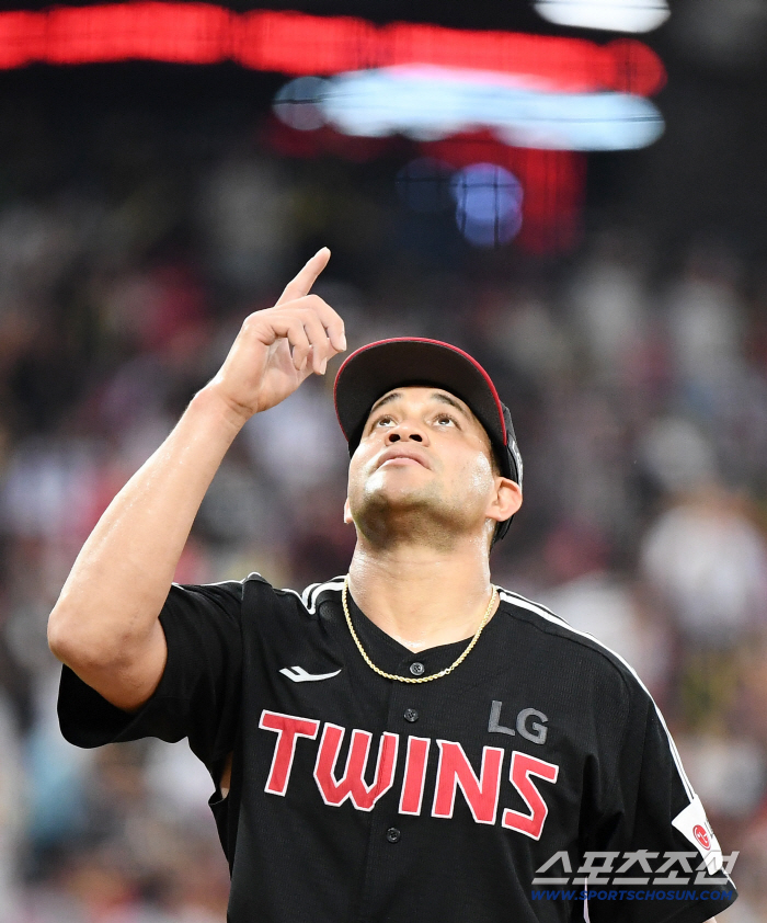  Chirinos pitched a scoreless pitch until the 5th inning