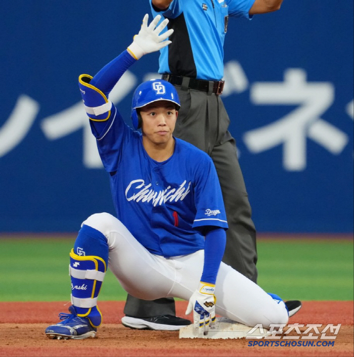 Will he be the batting champion with a batting average of .294 for the first time in history? 
