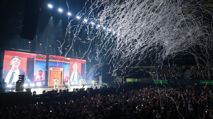Baekhyun Concludes First European Tour with Sold-Out London Show