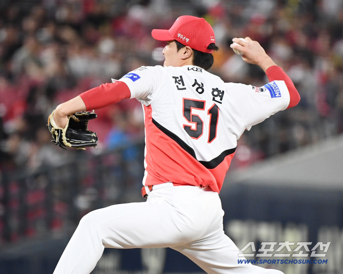 Cho Sangwoo and Jung Haeyoung, two consecutive games. What is director Lee Beom-ho's plan for a must-win group?