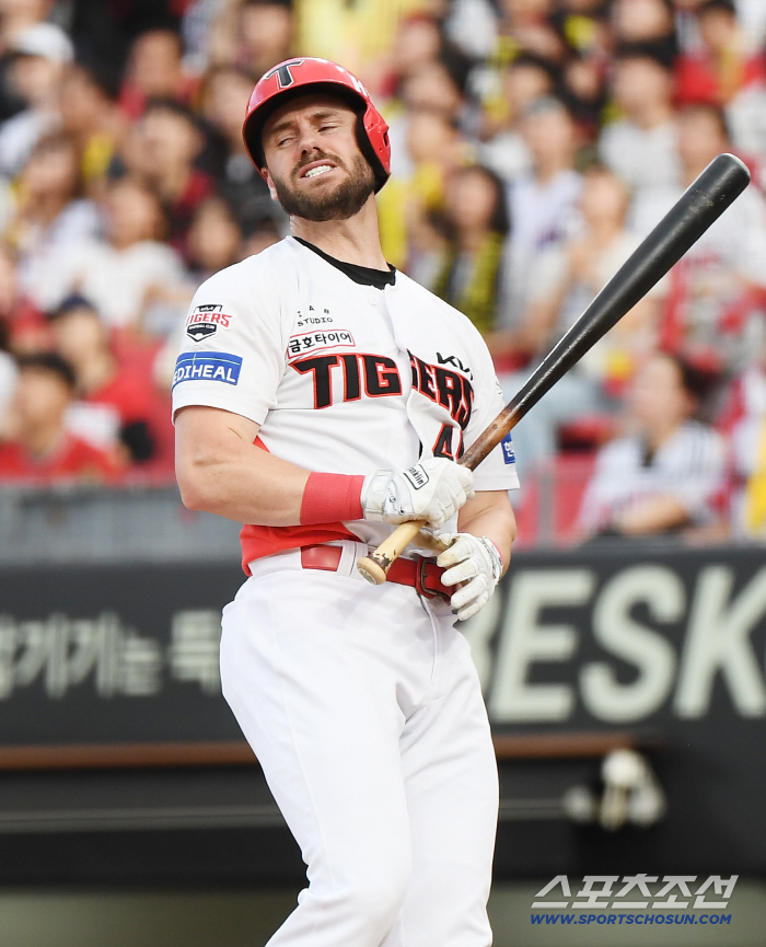 a drastic change in batting order. Park Chan-ho, Wizdom table setterjin. Na Sung-beom, Choi Hyung-woo, and Kim Sun-bin at the center 