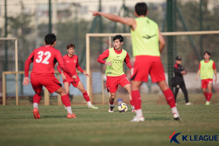  FC Seoul's Sunggol Youth Kang Sung-jin will be on shock loan to Super Match rival Suwon Samsung