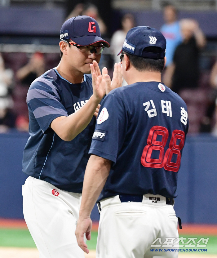 I won 9 games, but just throw it! The head coach's push and pull...The ace won 10 games in three years