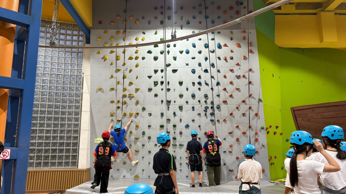 North Korean youth learned sports value through leisure sports