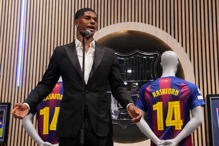 Rashford feels like home, completely deleted Manchester United → Barcelona full salary burden...Not debuting? a grave breach of contract