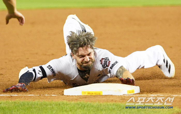  Cave Hussle-doo in the bottom of the 10th inning of extra time