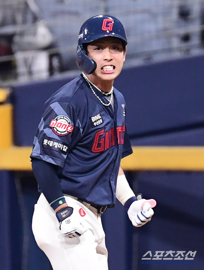  A timely RBI to save Hwang Sungbin's chance