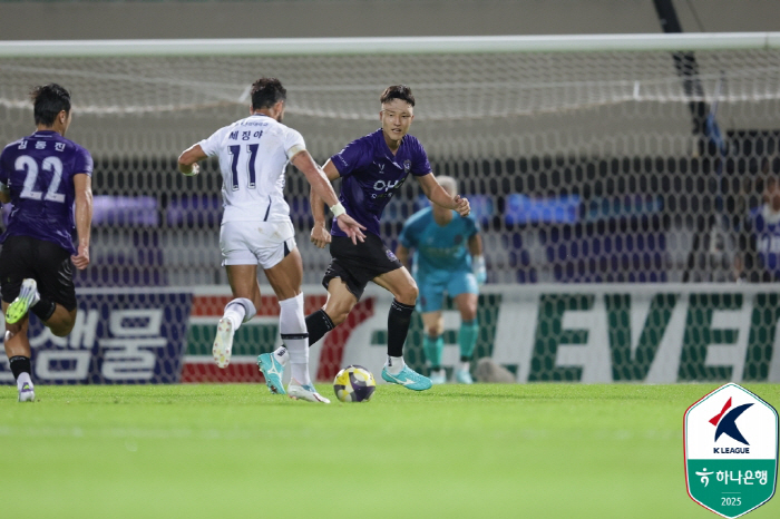 Thank you so much… This is the national team class, FC Anyang Kwon Kyung-won joined after memorizing all his colleagues' names → Injuries from the first game