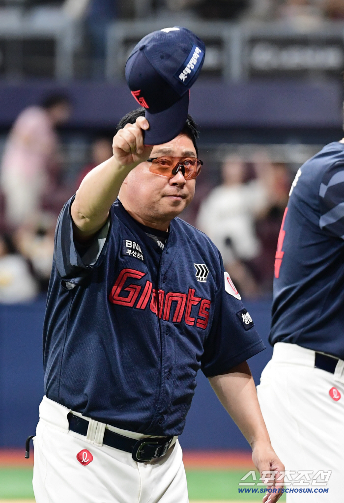 What if there's no home run! Korean foreigners, who solve the giant group with every chance, have 10 home runs, but are No. 1 in batting average and hits (Gochuk site)