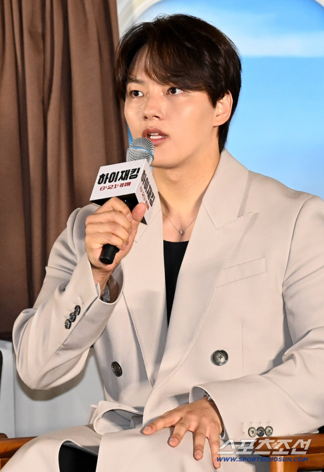 Yeo Jin-gu, controversy over following AV distribution accounts...agency manager's mistake