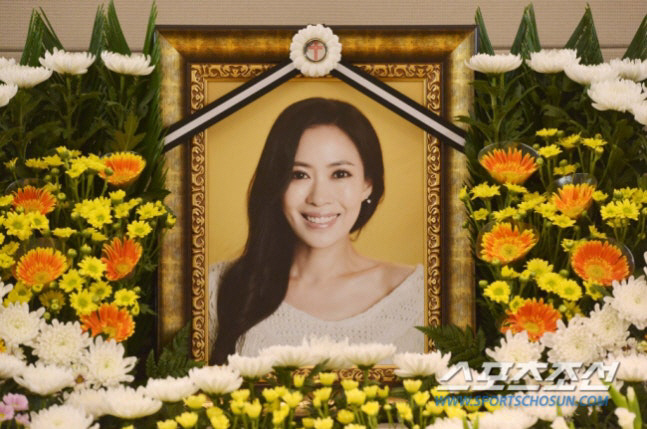 Yoo Chaeyoung's husband, I'm sorry about how I've been changing into a letter of tears for 11 years