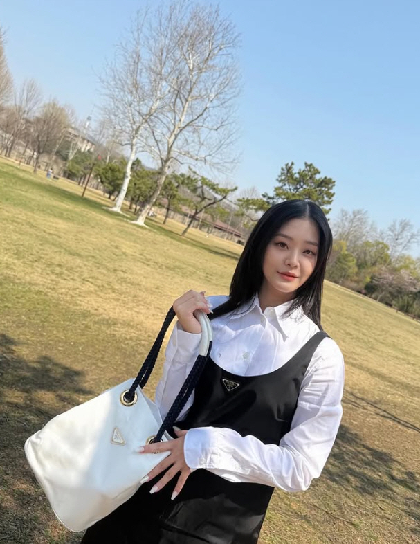  Actor Jung Soo-bin became the first female actor to win the Blue Dragon Ranking category