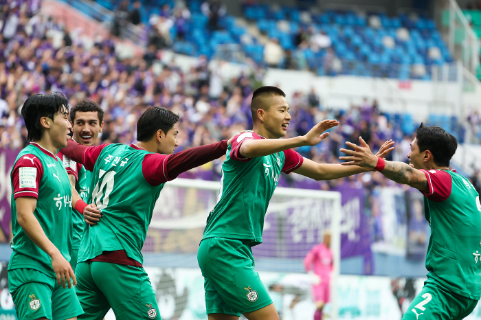 Daejeon signs a professional contract with Kim Hyun-oh, the team's youngest scorer (Official)