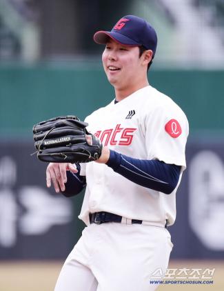 I've never heard of it Ohtani's Korean version of reality? Hitters → Special rookie who achieved his wish to make a timely hit...Director Kim Tae-hyung's reaction is... 