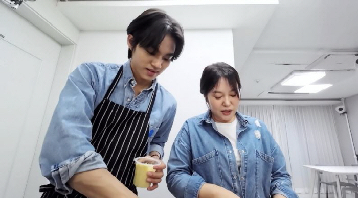 Jenny's mom, Kim Geum-soon, was there such a heartwarming son? I thought you were an actor