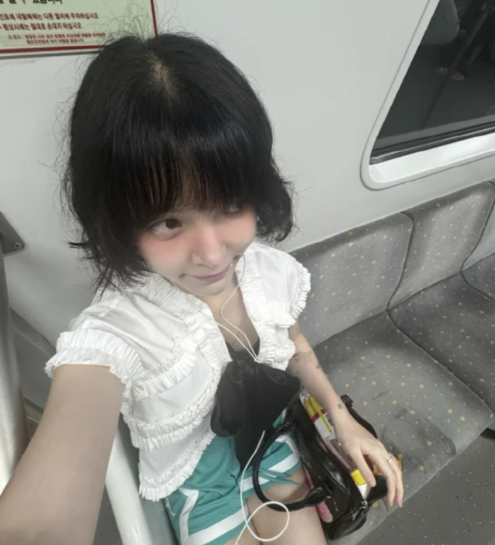 Jimin from AOA Travels the Subway Alone...Did no one recognize me